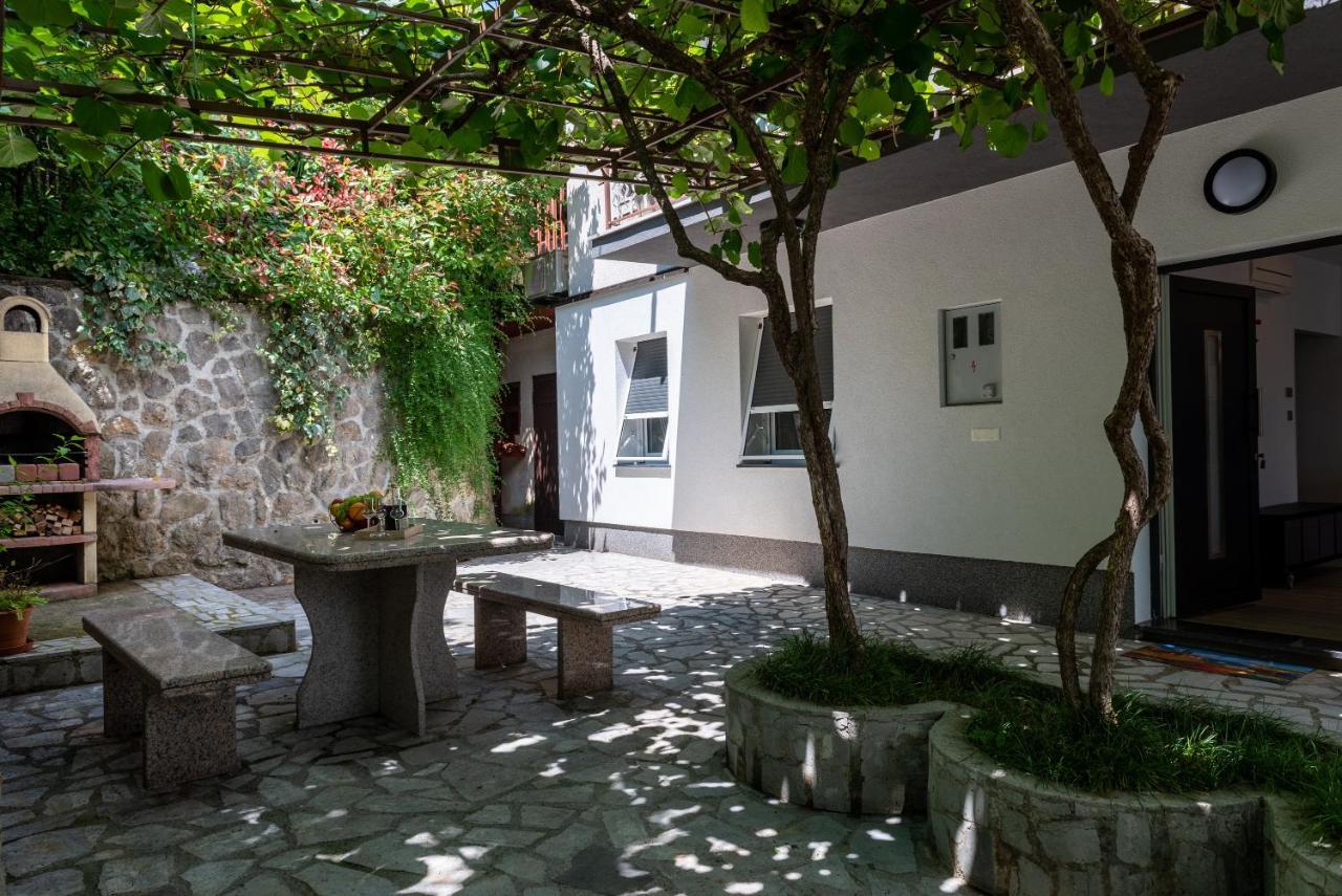 Apartment Majda Опатия Экстерьер фото